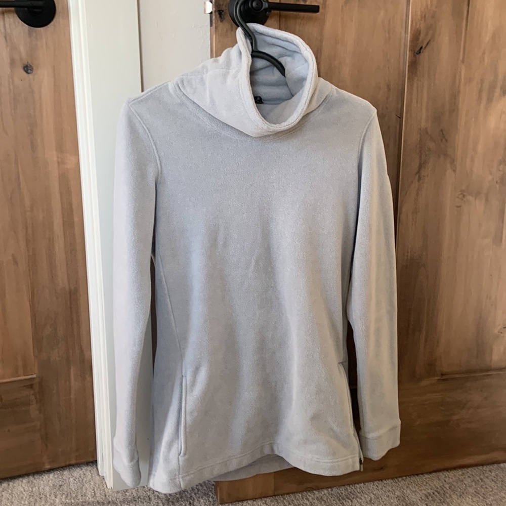 Nike Pull Over - Picture 3 of 11